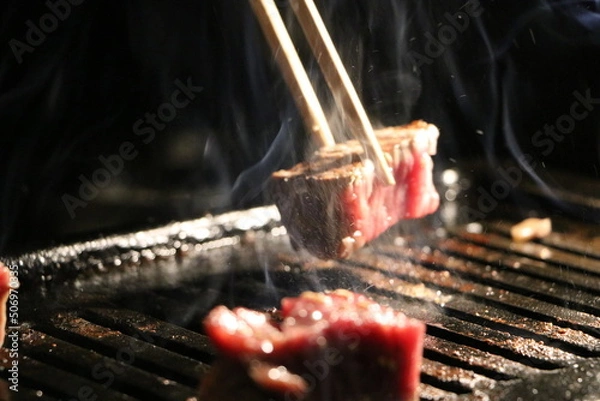 Obraz 美味しそうなこんがり焼肉の風景