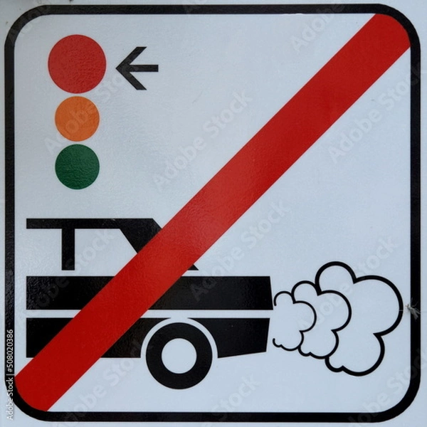 Fototapeta Stop engine in front traffic light