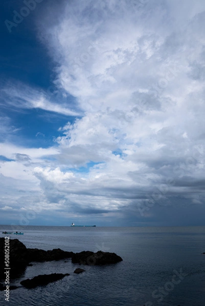 Obraz clouds over the sea