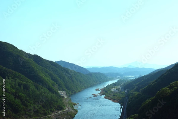 Fototapeta 산과 강