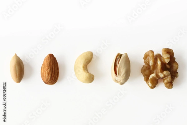 Obraz 美味しそうなナッツたちのイメージとコピースペース