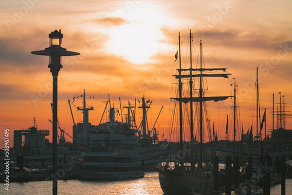 Obraz sunset at the port