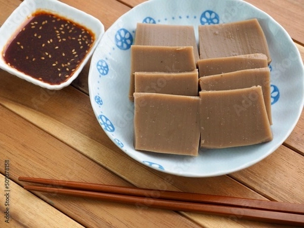 Fototapeta 한국음식 도토리묵과 양념간장