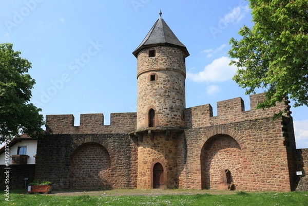 Fototapeta Hexenturm und Stadtmauer in Kirchhain