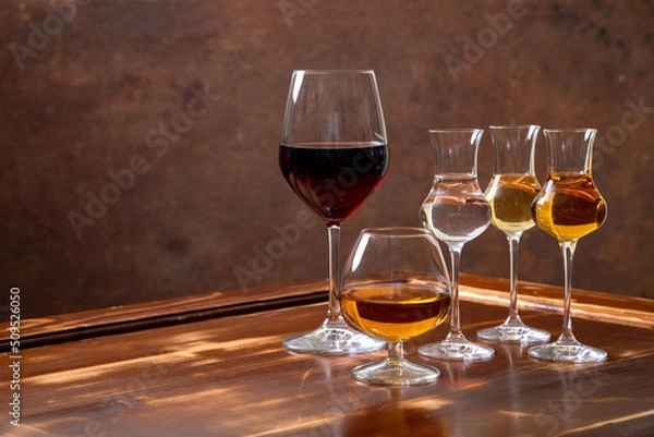 Fototapeta vino grappa e brandy 