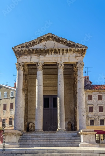 Fototapeta Roman temple