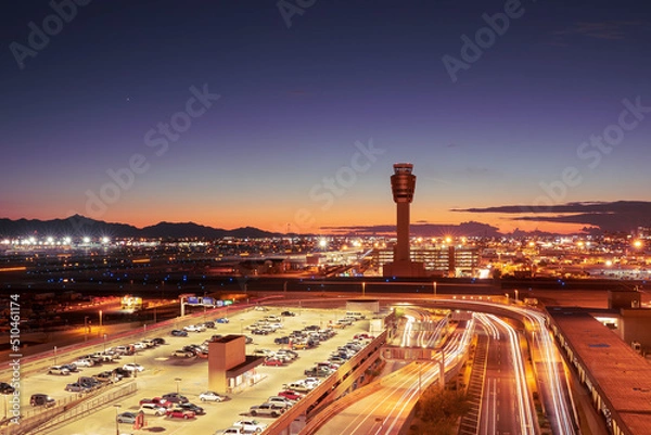 Obraz Night at Phoenix Sky Harbor Airport: A Glowing Gateway to Adventure