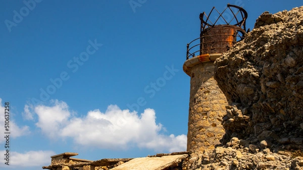 Obraz The ruins of the Agios Ioannis lighthouse / Aforesmenos lighthouse