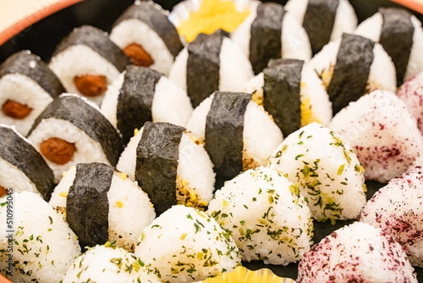 Obraz 食べ物素材　いろいろなおにぎり
