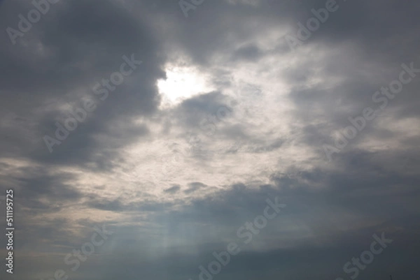 Obraz 曇り空と太陽