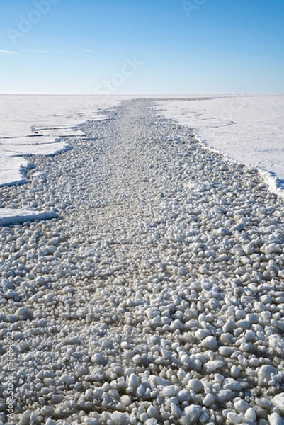 Obraz A Trail of Broken Ice on the Frozen Baltic Sea
