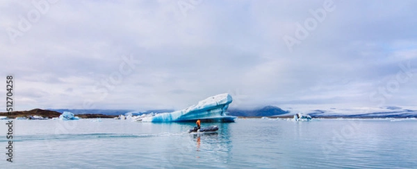 Fototapeta snow covered mountains