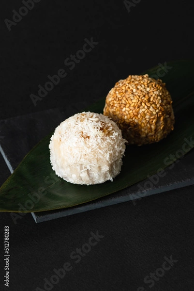 Fototapeta black background Japanese sweets, 和菓子, 団子, おはぎ