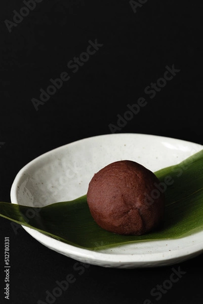 Fototapeta black background Japanese sweets, 和菓子, 団子, おはぎ