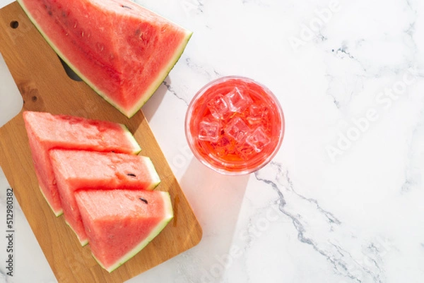 Fototapeta 真夏のイメージ　スイカと冷たい飲み物