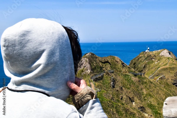 Obraz 海と岬と女性《北海道》積丹半島・神威岬