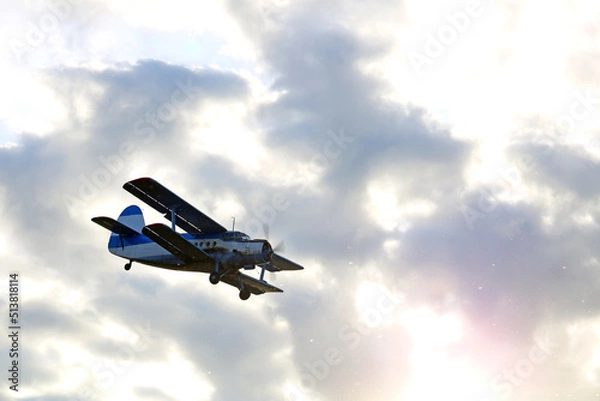 Obraz single-engine aircraft in the sky	