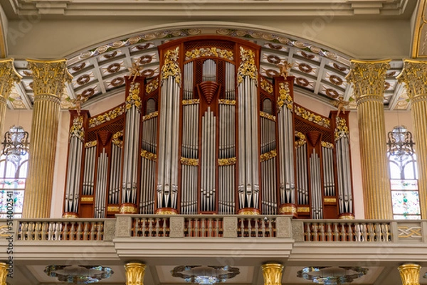 Fototapeta Organ pipes.Sanctuary of Our Lady of Sorrows in Licheń, Queen of Poland. The largest temple in Poland.