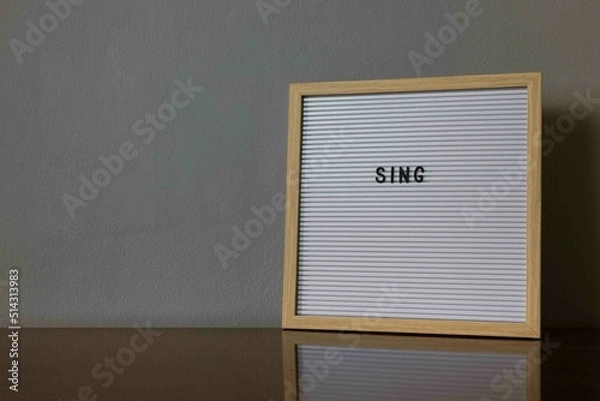 Obraz Sing Letterboard with copy space 