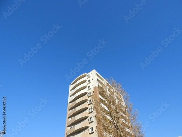 Fototapeta 快晴の空とビル
