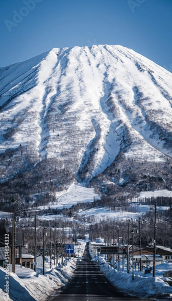 Obraz 北海道真狩村　ニセコ　道路の上に羊蹄山