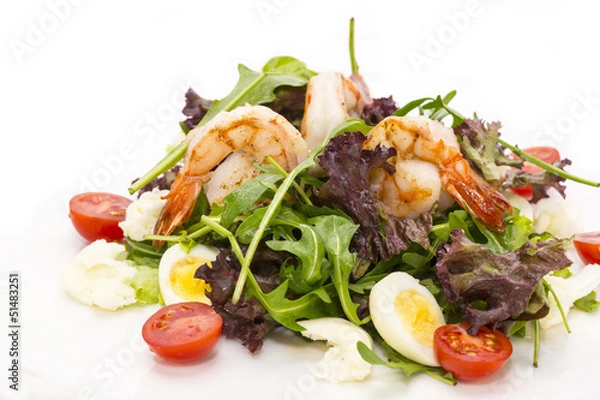 Fototapeta Салат из креветок, рукколы, яйца и томатов
