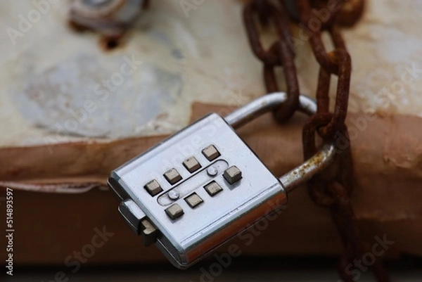 Obraz close up padlock and key