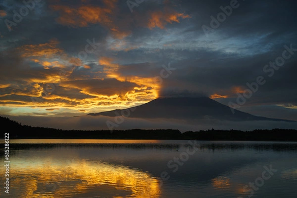 Obraz 吊るし雲と富士山の朝焼け