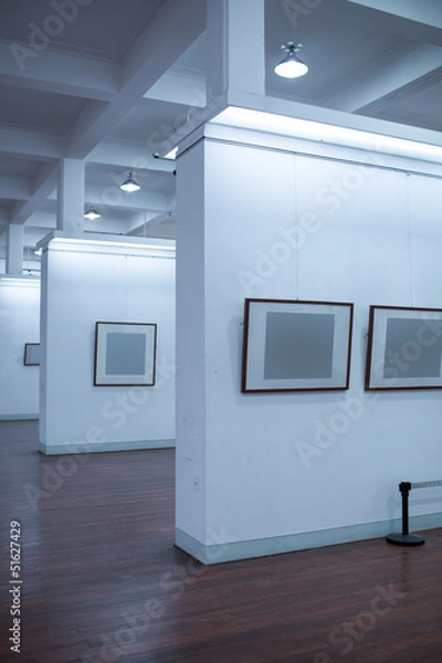 Fototapeta blank frame in art gallery