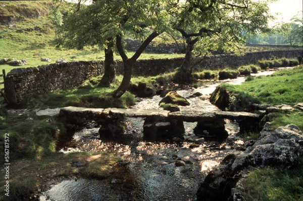 Obraz stone bridge over stream