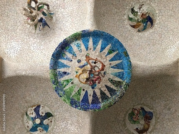 Fototapeta [Spain] The ceiling with tile decoration in The Hypostyle Room in Park Guell (Barcelona)