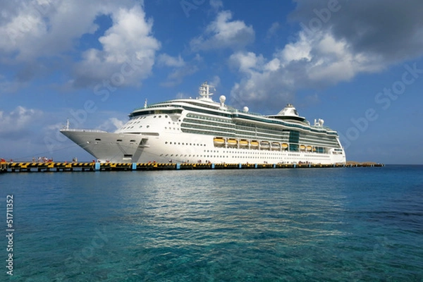 Fototapeta Cruise Ship