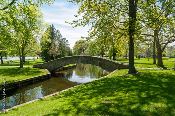 Fototapeta Arched Park Bridge