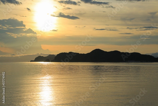 Fototapeta 愛媛県西予市　夕日と須崎海岸