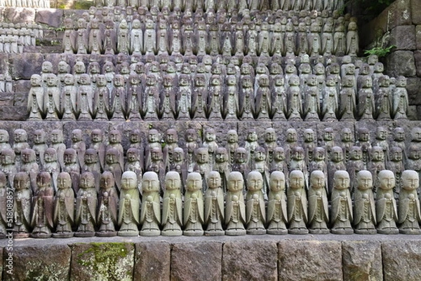 Obraz 鎌倉の寺院の名所のお地蔵さん