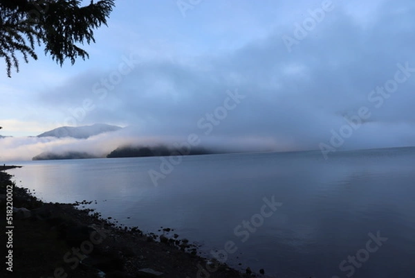 Obraz 朝もやのかかる日光　中禅寺湖
