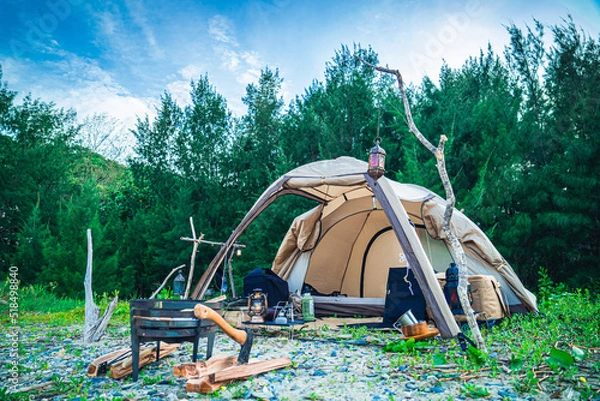 Obraz 海キャンプ 青空 野営 ソロキャンプ 屋外 テント ブッシュクラフト外キャンプ