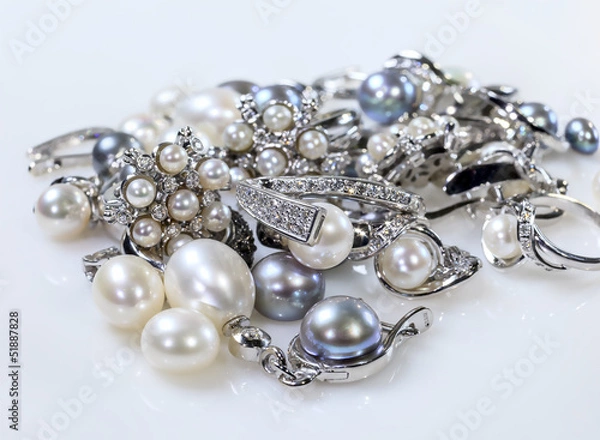 Obraz Rings and earrings with pearls