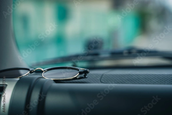 Fototapeta 車内サングラス