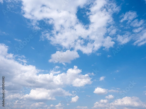 Fototapeta une matière de ciel bleu avec des nuages blanc en été