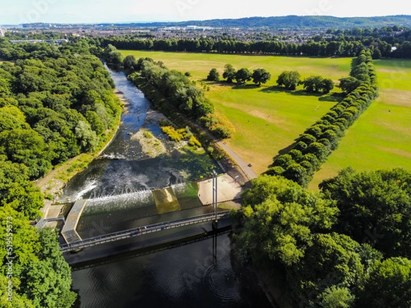 Fototapeta An aerial view of Blackweir Bridge and surrounding area, Cardiff, United Kingdom.
The Blackweir Bridge can be located on the Taff trail on the outskirts of Cardiff.