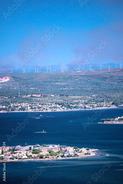 Obraz Smoke in the distance from Sète/Fumée au loin depuis Sète