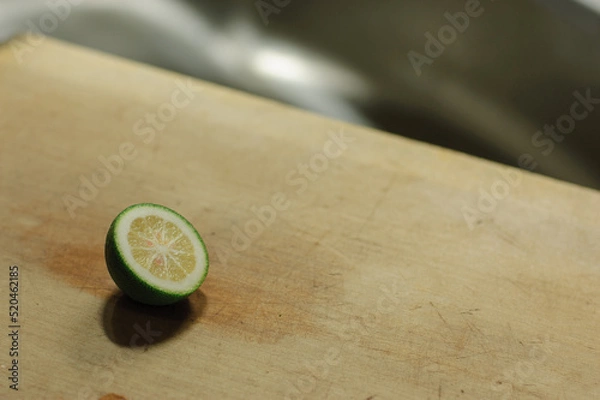 Obraz まな板の上の酢橘