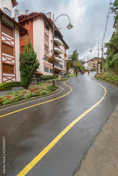Fototapeta Rua Torta street, a street with curves that is a tourist spot of Gramado, RS, Brazil.