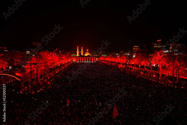 Fototapeta The shrine of Imam Hussein, son of Imam Ali, peace be upon them, in Karbala, Iraq