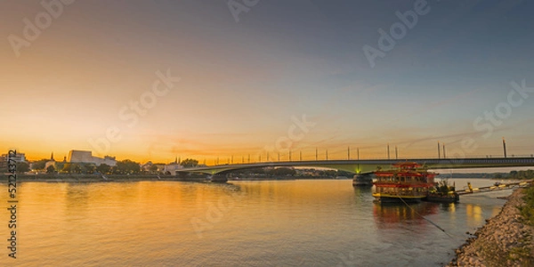 Fototapeta Bonn - Kennedybrücke bei Sonnenuntergang; Deutschland