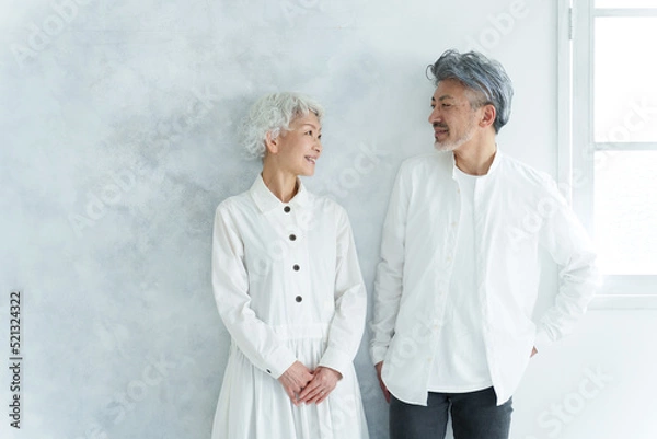 Obraz 白髪の中高年カップルのポートレート