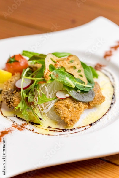 Obraz ジビエ肉のカツレツサラダ仕立て