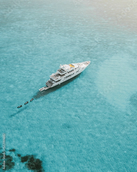 Fototapeta Aerial view of yacht in the Bahamas