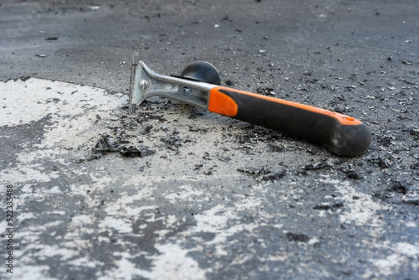 Obraz The scraper for old paints